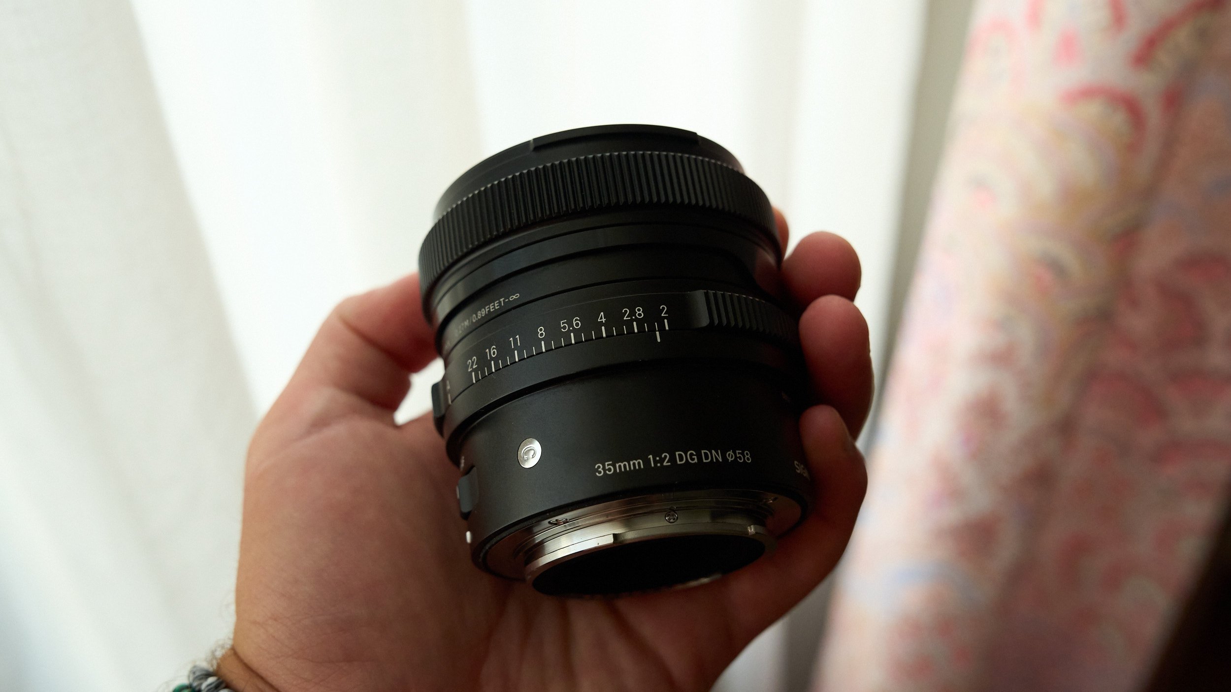 Sigma 35mm f2 DG DN Contemporary Review (Sony) — Roman Fox